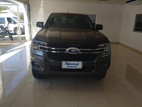 FORD RANGER 3.0 V6 TURBO DIESEL CD XLT 4X4 AUTOMÁTICO FORD RANGER 3.0 V6 TURBO DIESEL CD XLT 4X4 AUTOMÁTICO